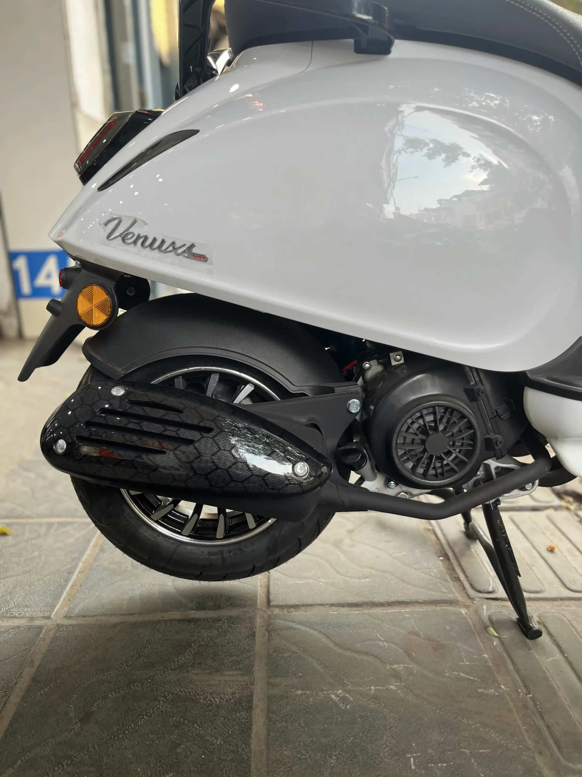 hd-motor-50cc-vespa-onevenus-pro-tiet-kiem-xang.jpg 