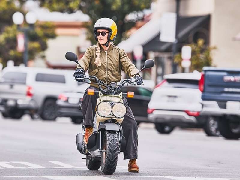 Xe Zoomer 50cc Giá Bao Nhiêu? Cập nhật giá xe mới và cũ