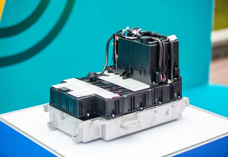 So sánh nhanh các loại pin xe máy điện phổ biến