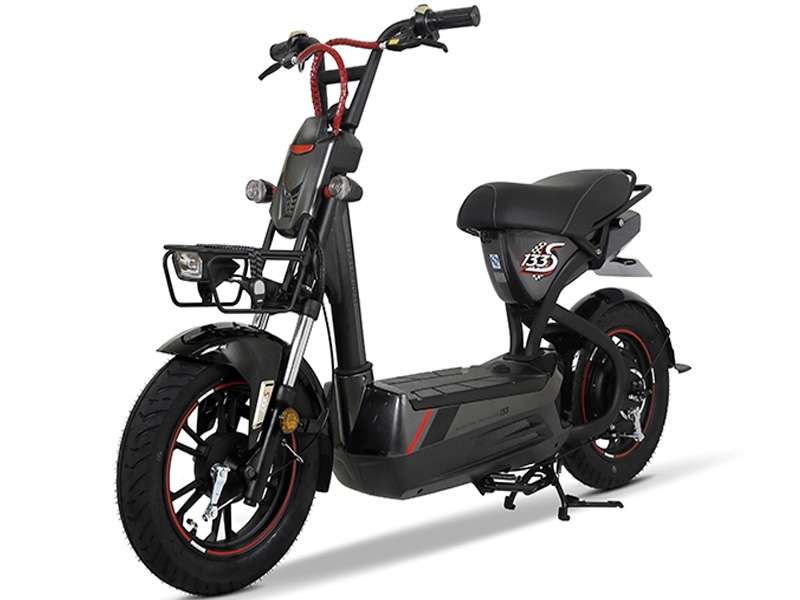 Xe đạp điện Giant M133 Plus màu đen