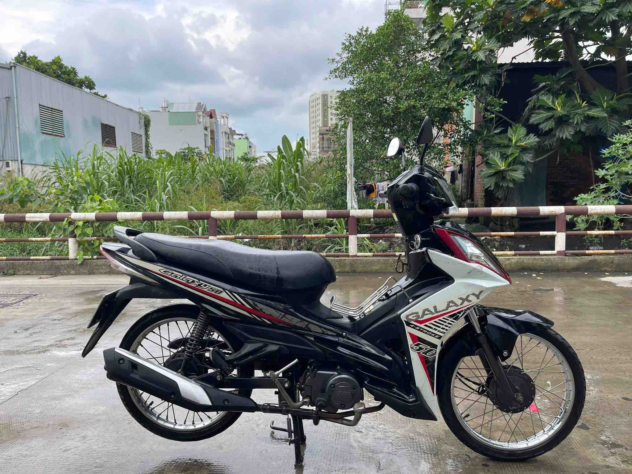 top-5-mau-xe-may-sym-50cc-danh-cho-nam-gioi-the-thao-ca-tinh