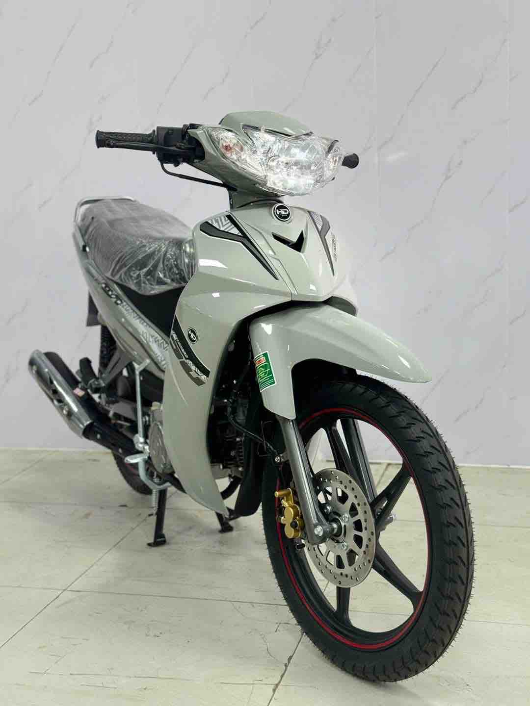 5-tieu-chi-an-toan-cha-me-can-luu-y-khi-mua-xe-may-50cc