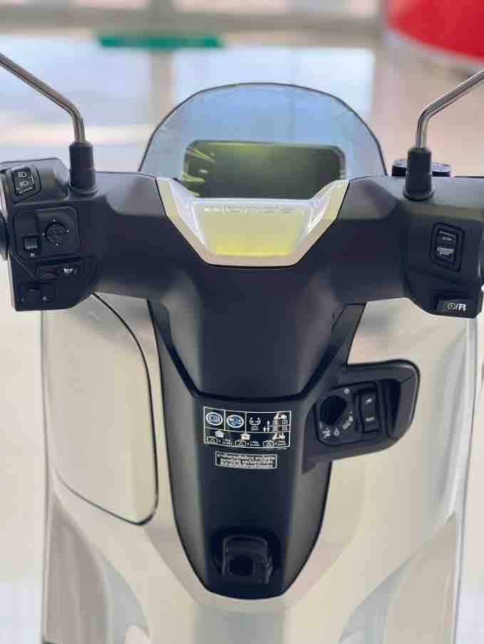 he-thong-tram-doi-pin-thong-minh-honda-viet-nam-cho-xe-uc3