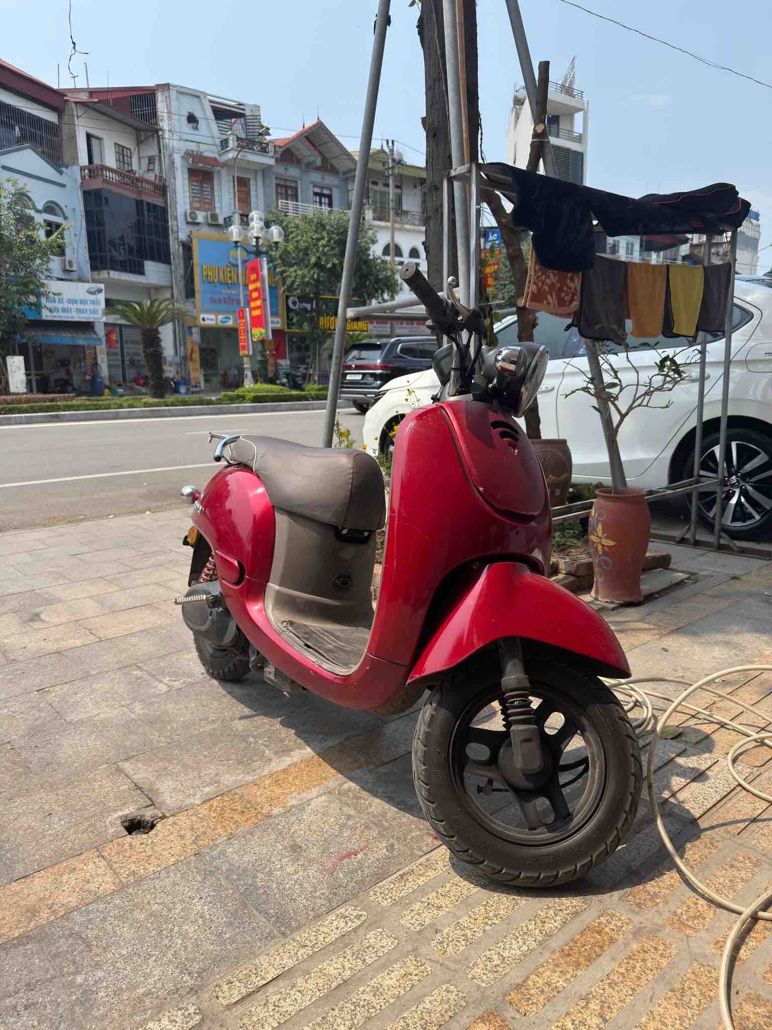 mau-xe-may-dien-honda-mono-phong-cach-giorno-nhat-ban
