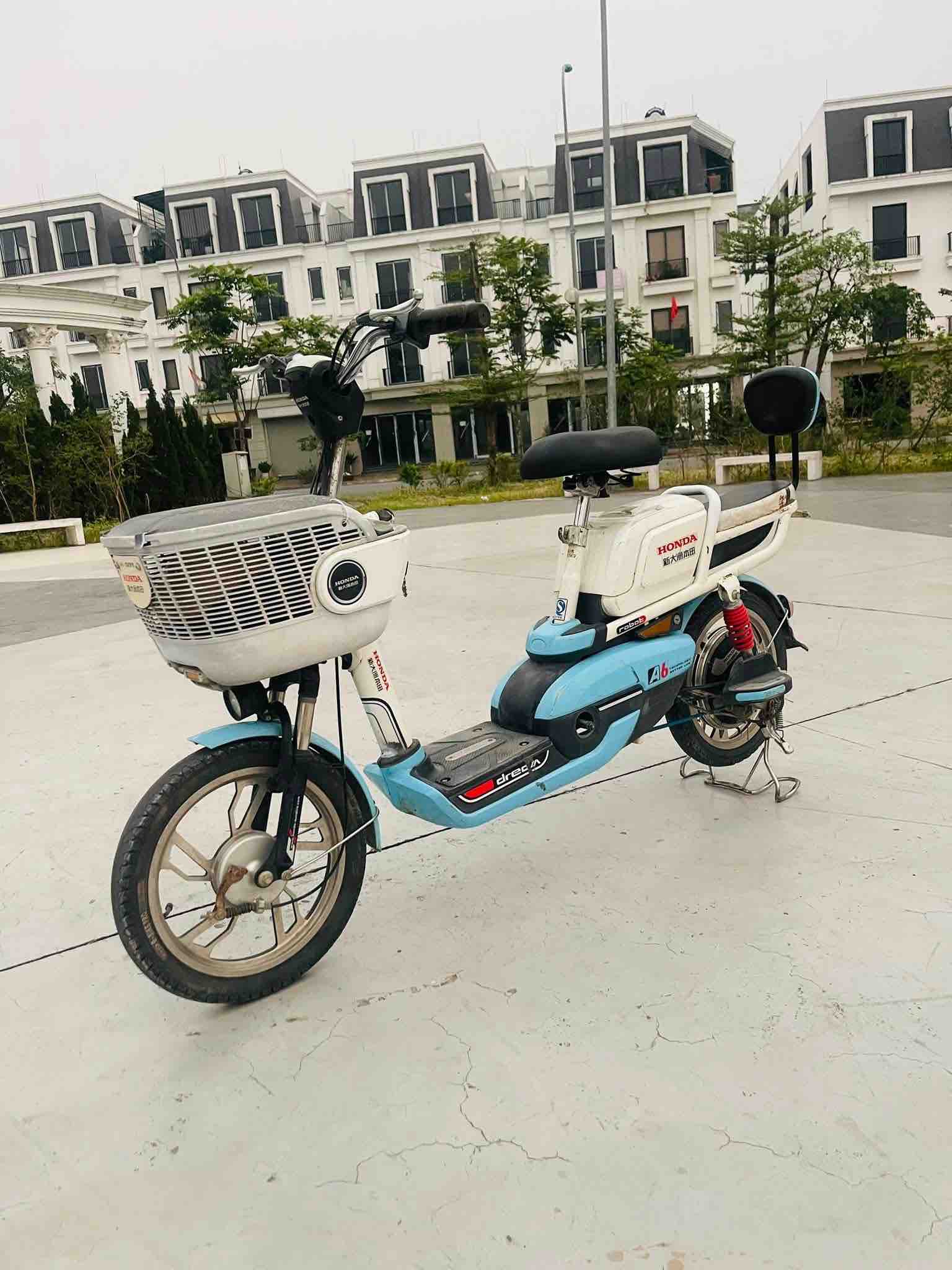 thong-so-ky-thuat-xe-dap-dien-honda-a6-a8