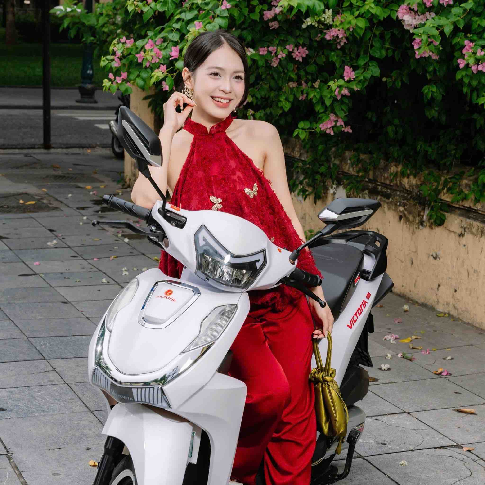 victoria-at88-royal-50cc-thiet-ke-sang-trong 
