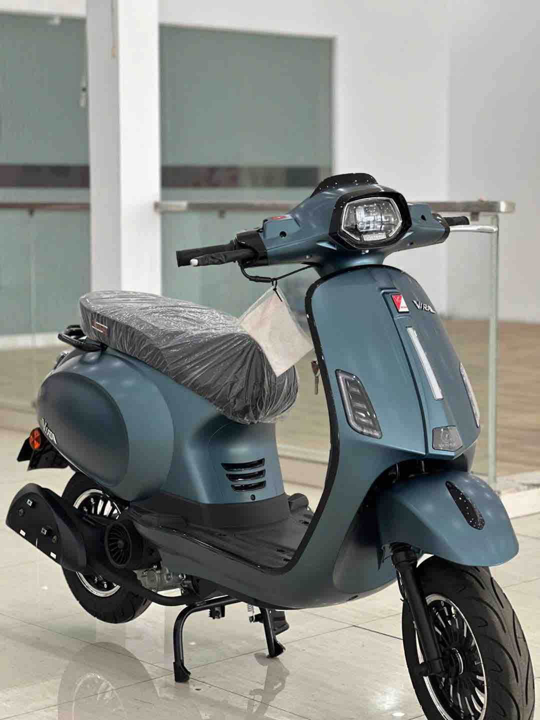 xe-50cc-kieu-dang-the-thao-manh-me-cho-nam-sinh