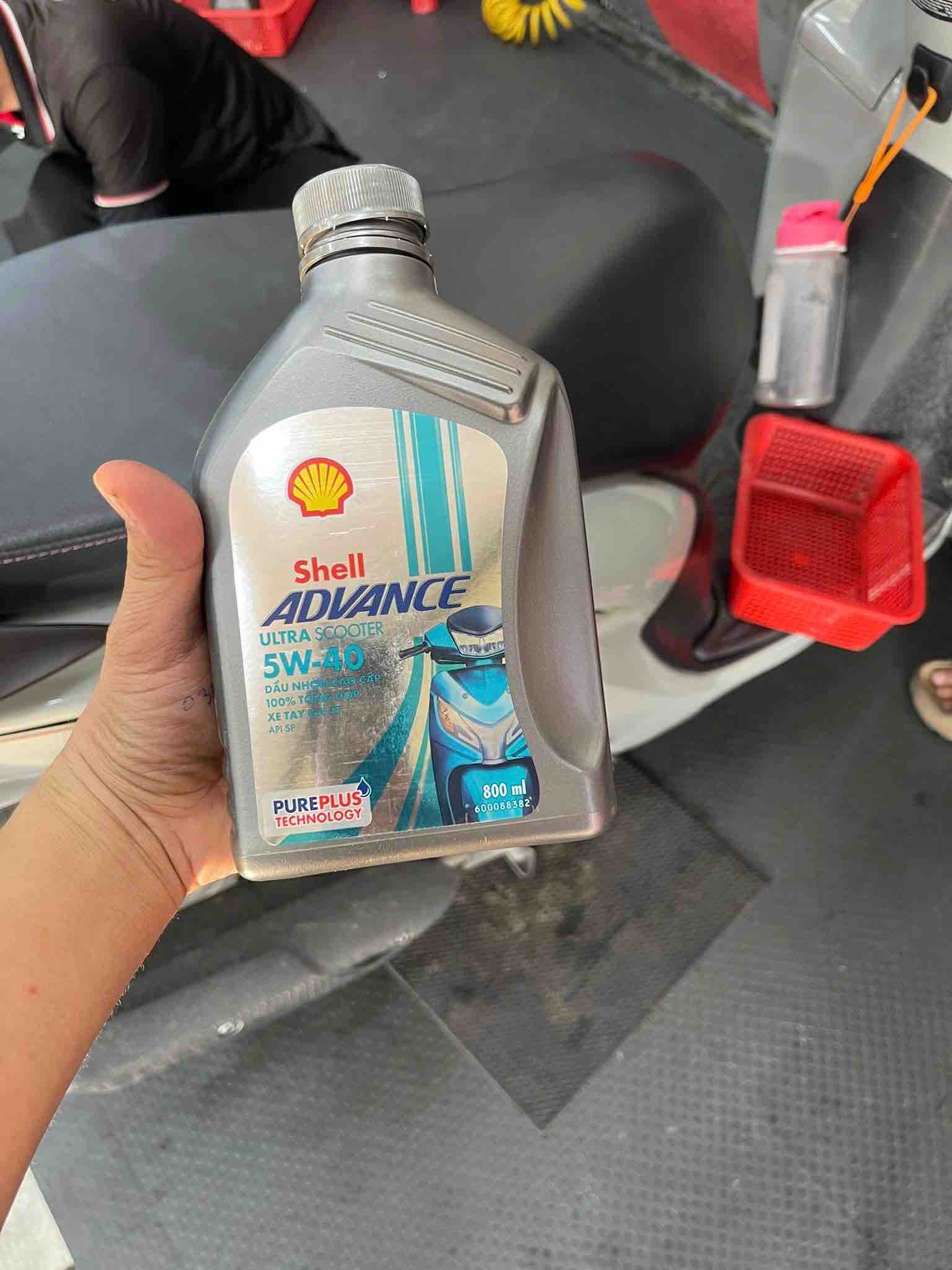 Shell-Advance-Ultra-Scooter-5W40