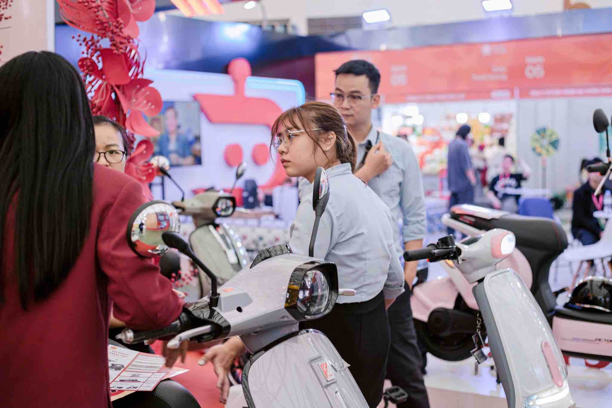 bang-lai-xe-hang-am-la-gi-quy-dinh-moi-nhat-cho-xe-duoi-50cc