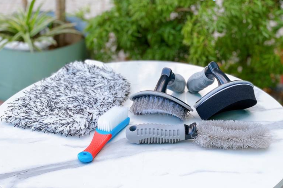 Chuẩn bị bộ dụng cụ chuyên dụng rửa xe tay ga 50 phân khối