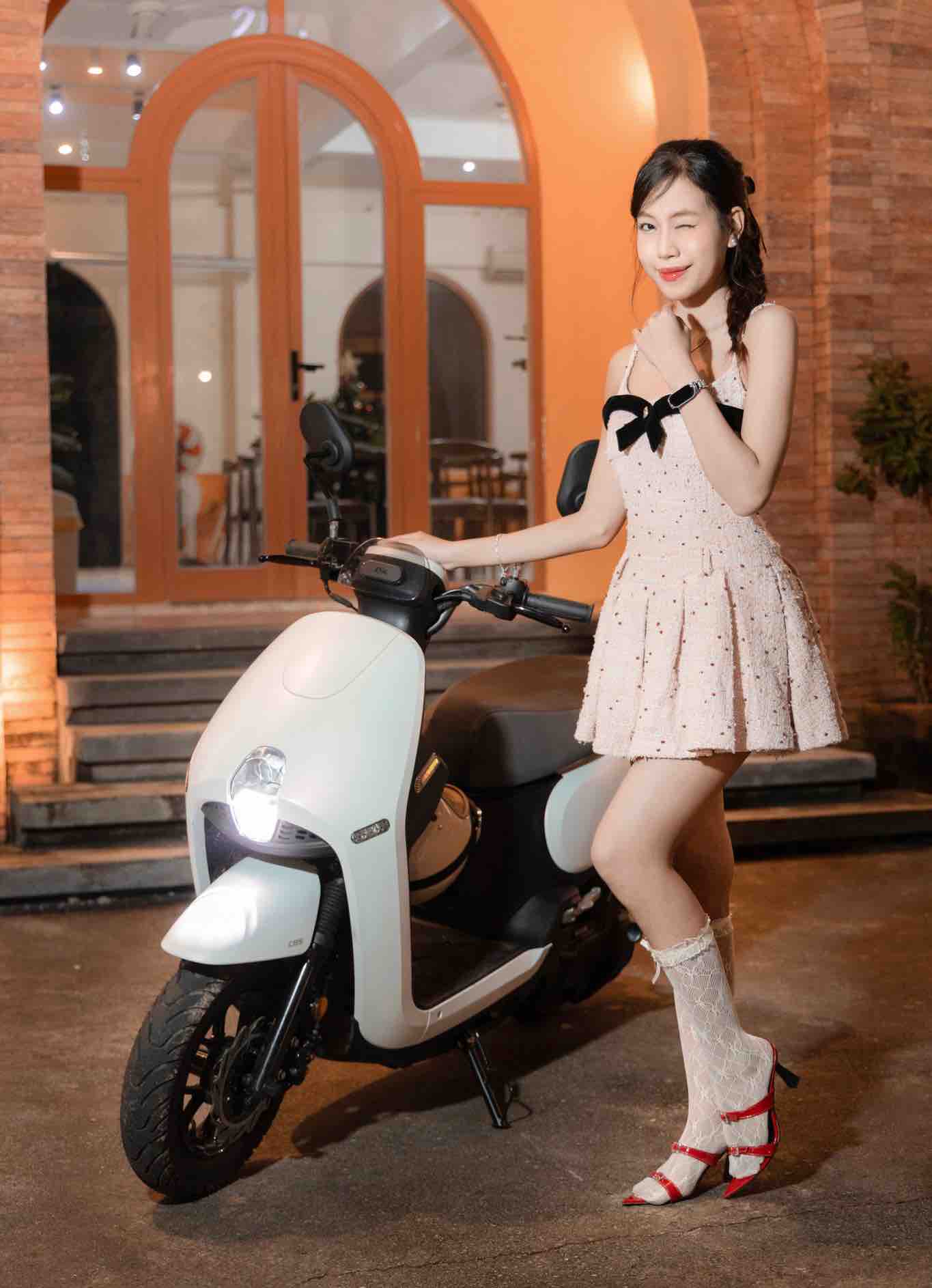 -hoc-sinh-di-xe-50cc