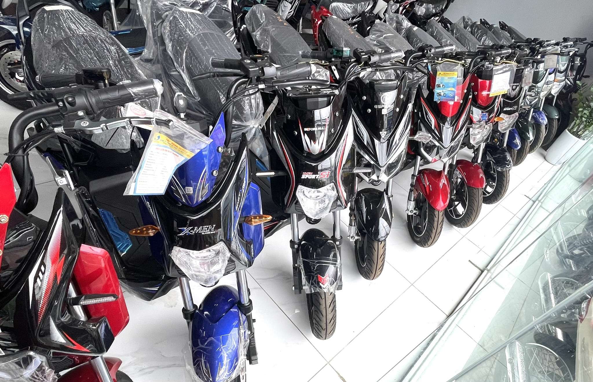 Xe điện Xmen đi được bao nhiêu km sau mỗi lần sạc?