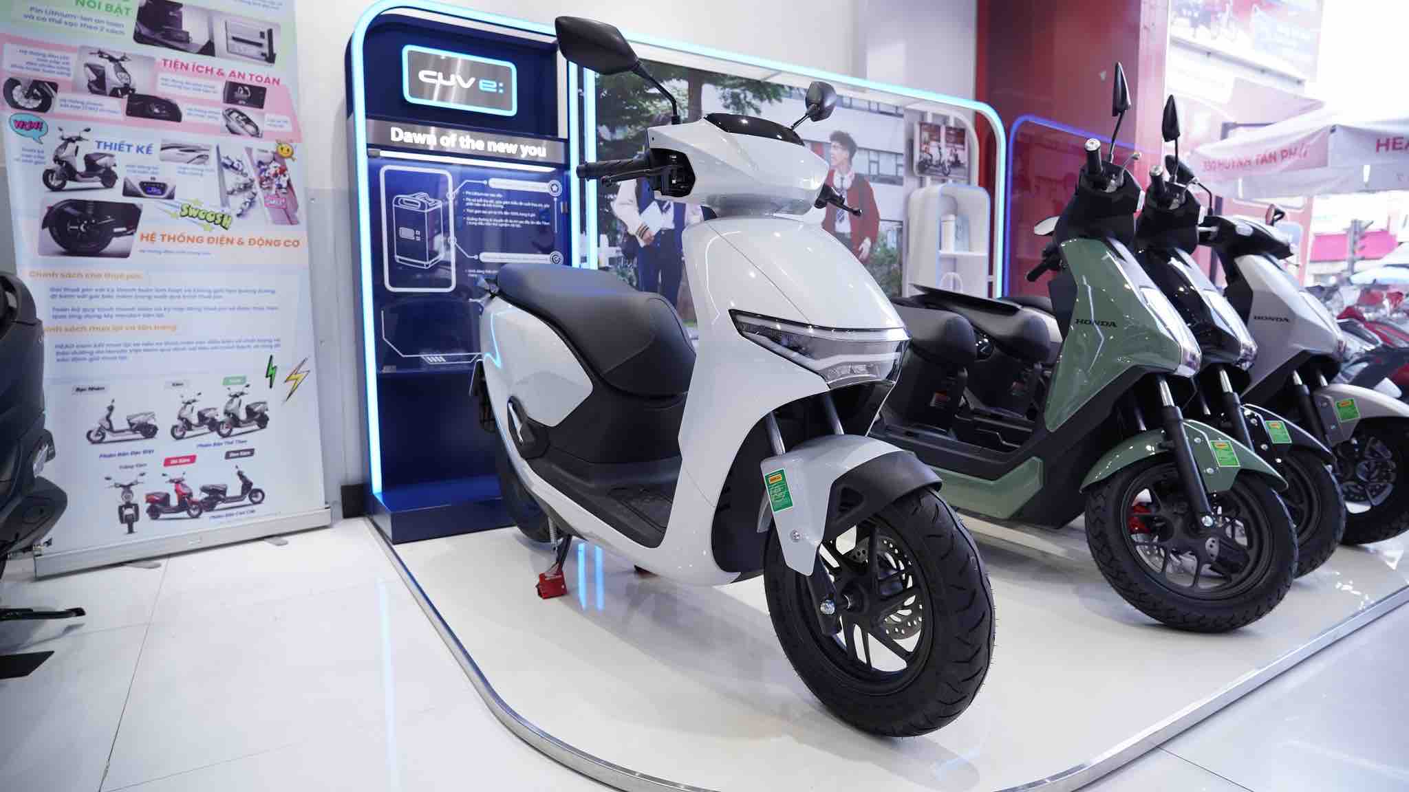 uu-va-nhuoc-diem-xe-may-dien-honda-nhap-khau 