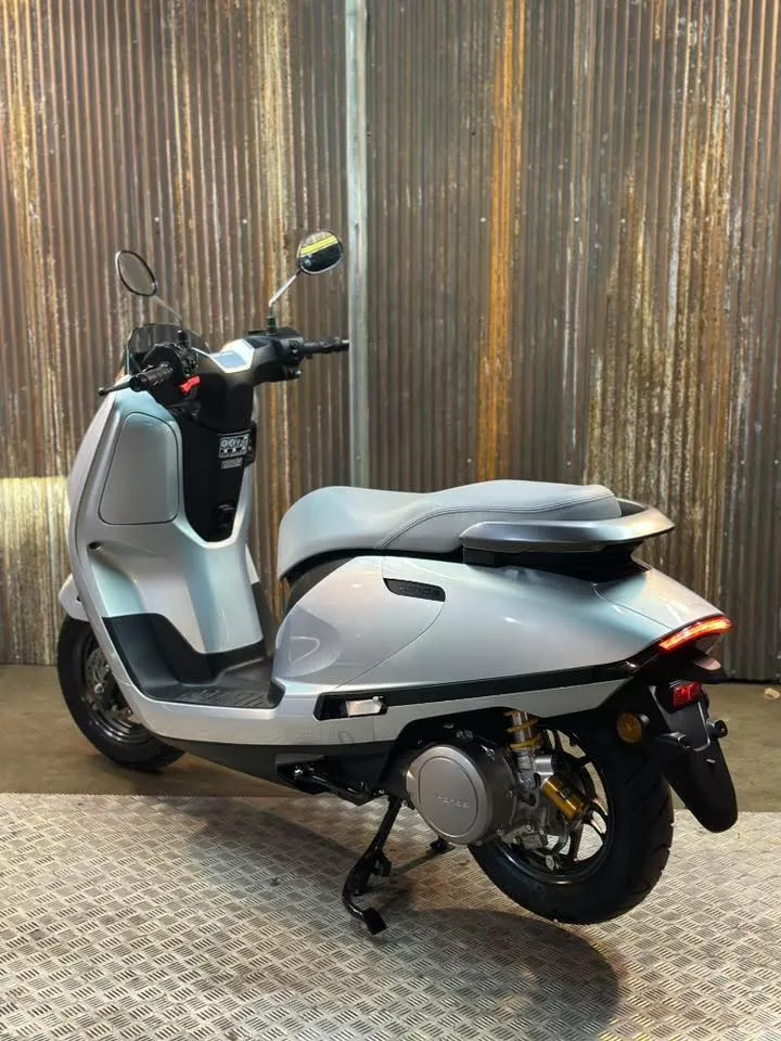 xe-dien-honda-uc3