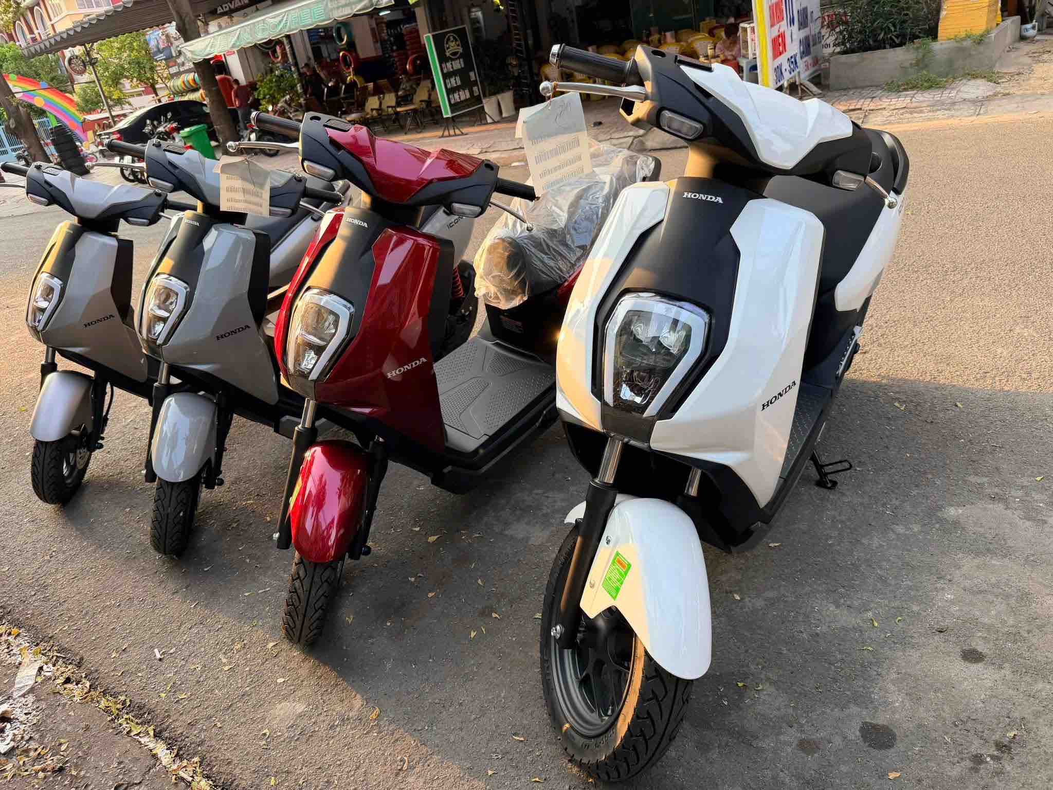 xe-may-dien-honda-ns150la-co-can-dang-ky-bien-so-khong