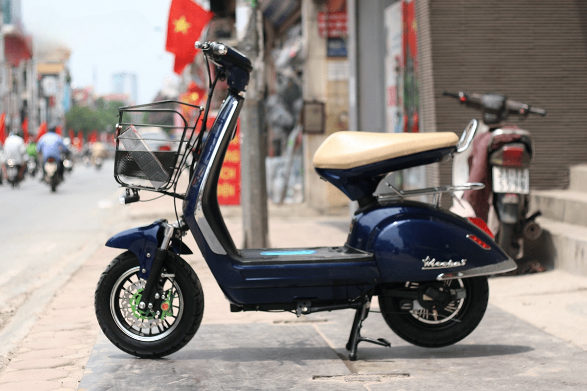 Mocha S là mẫu xe máy điện cho người già có mức giá phổ thông