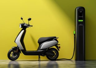 Xe Chưa Hết Điện Sạc Có Sao Không? Giải Đáp Chi Tiết
