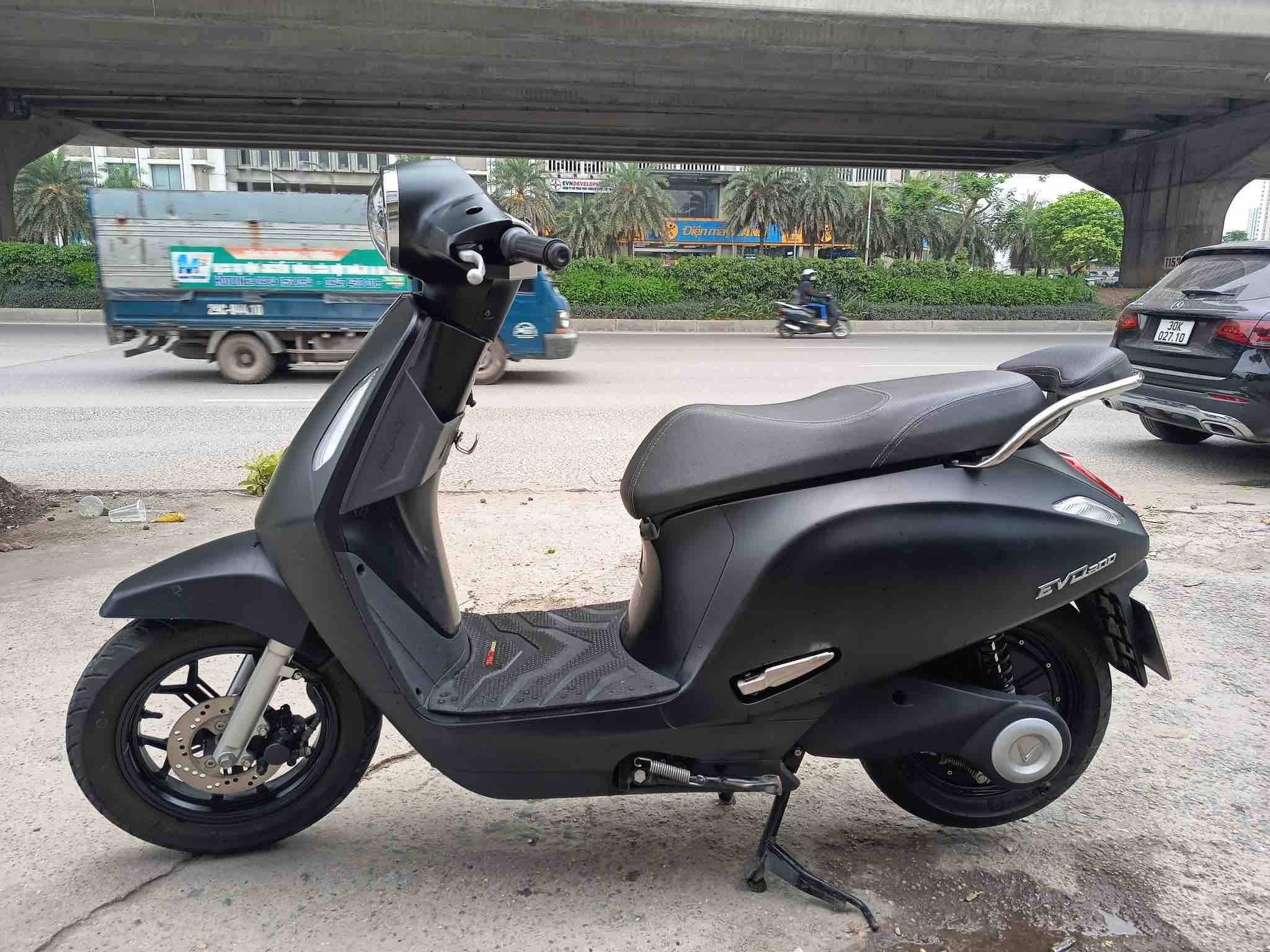vinfast-evo-lite