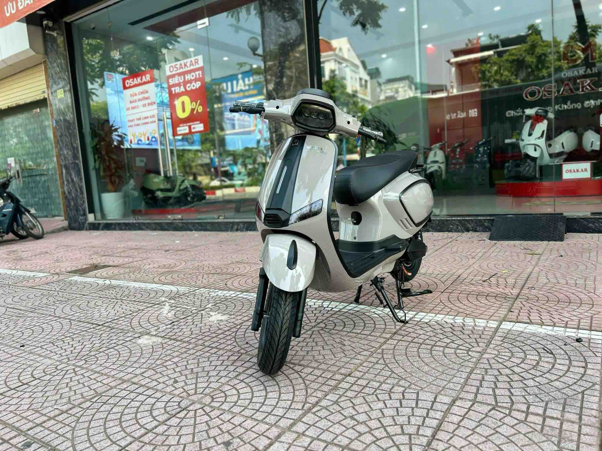 xe-dien-2026-vespa-gia
