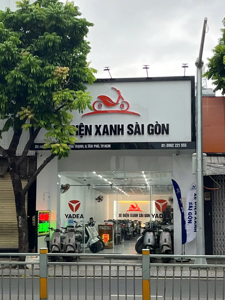 xe-dien-xanh-sai-gon-tan-phu