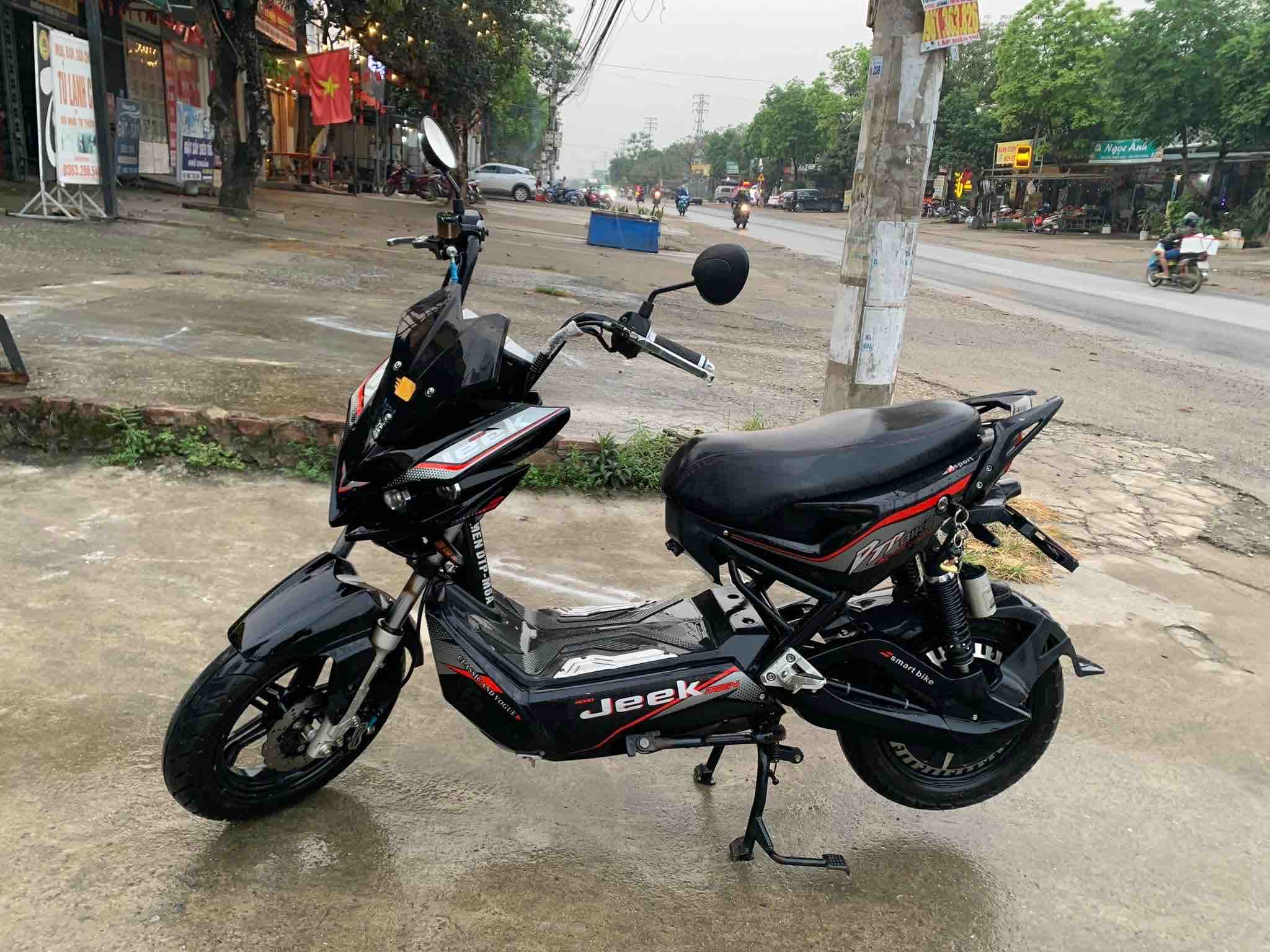 xe-dien-xmen-gia-bao-nhieu-top-cac-mau-xe-dien-the-thao-cho-hoc-sinh-nam 