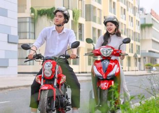 Hướng Dẫn Ngồi Lái Xe Máy 50cc Đúng Cách Cho Người Mới