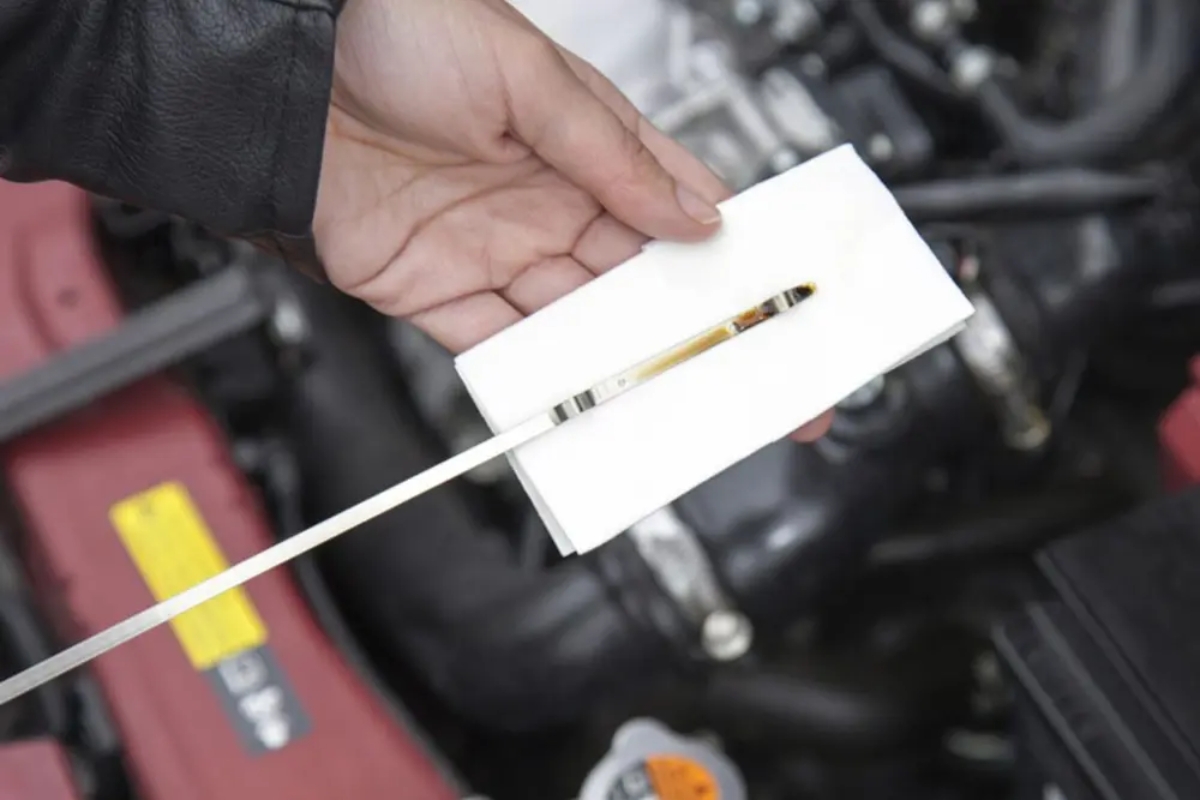 Cách kiểm tra lượng nhớt xe 50cc
