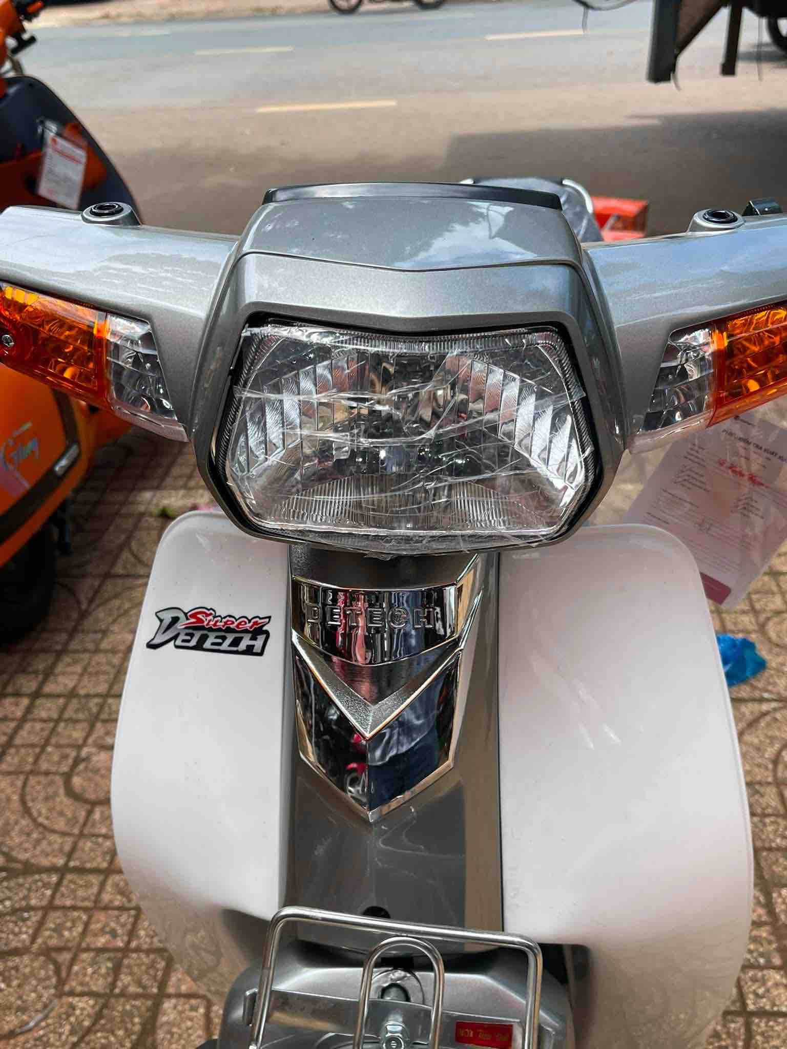 detech-dream-50cc-den-pha-vuong
