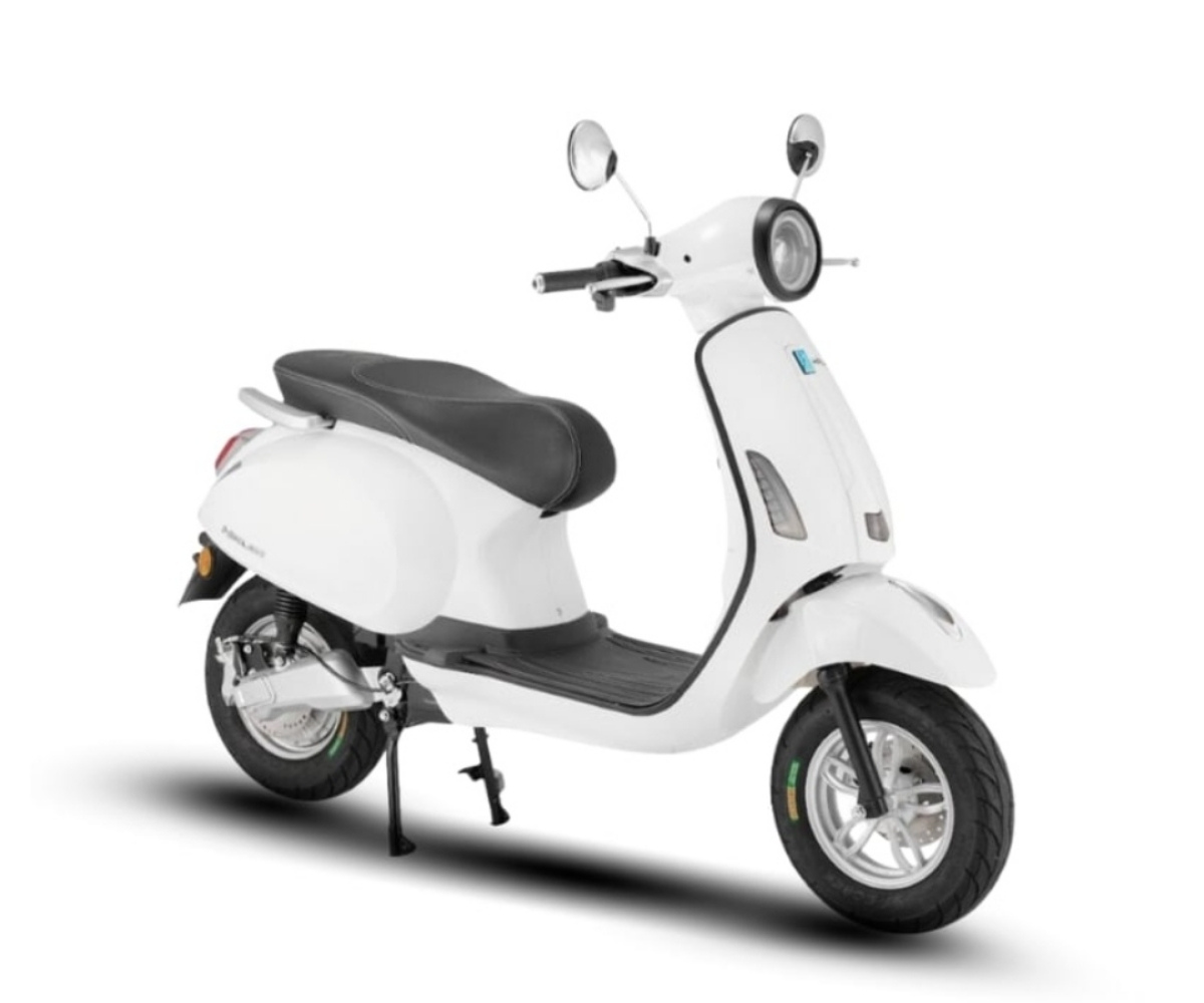 Halim Vespa SV – trắng thanh lịch, cổ điển